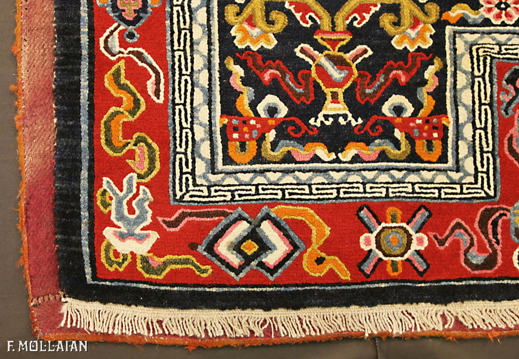 Antique Tibetan Rug n°:19663780